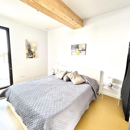 Du Vignoble A L'Atlantique - Residence Montifault Gites Du 2 Au 3 Pieces Le Pallet Экстерьер фото