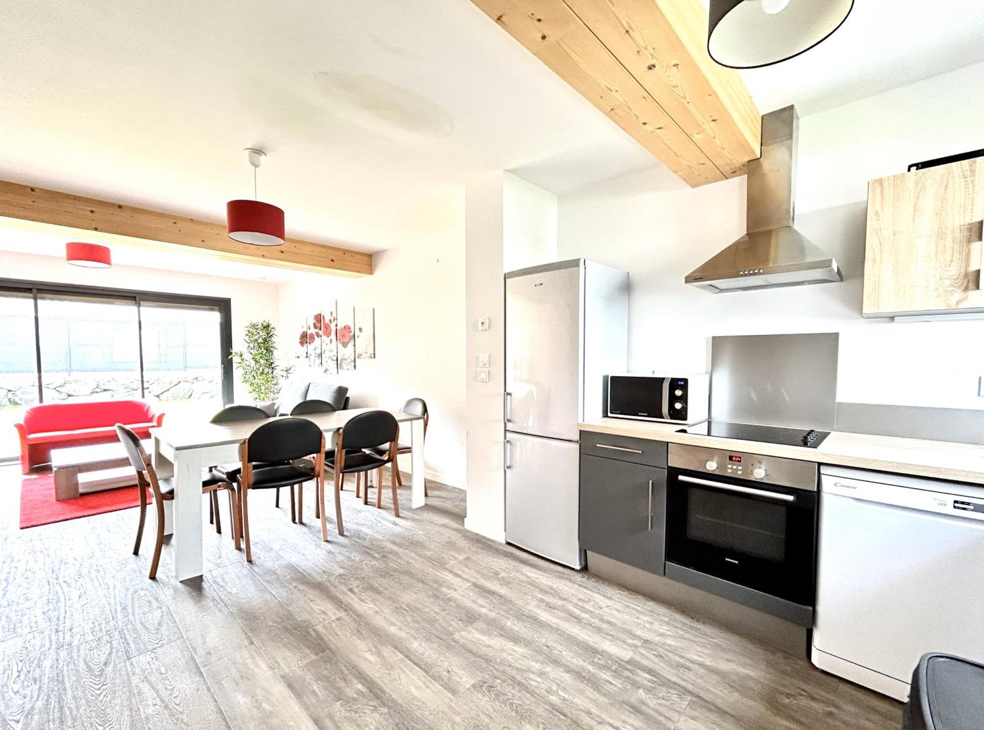 Du Vignoble A L'Atlantique - Residence Montifault Gites Du 2 Au 3 Pieces Le Pallet Экстерьер фото